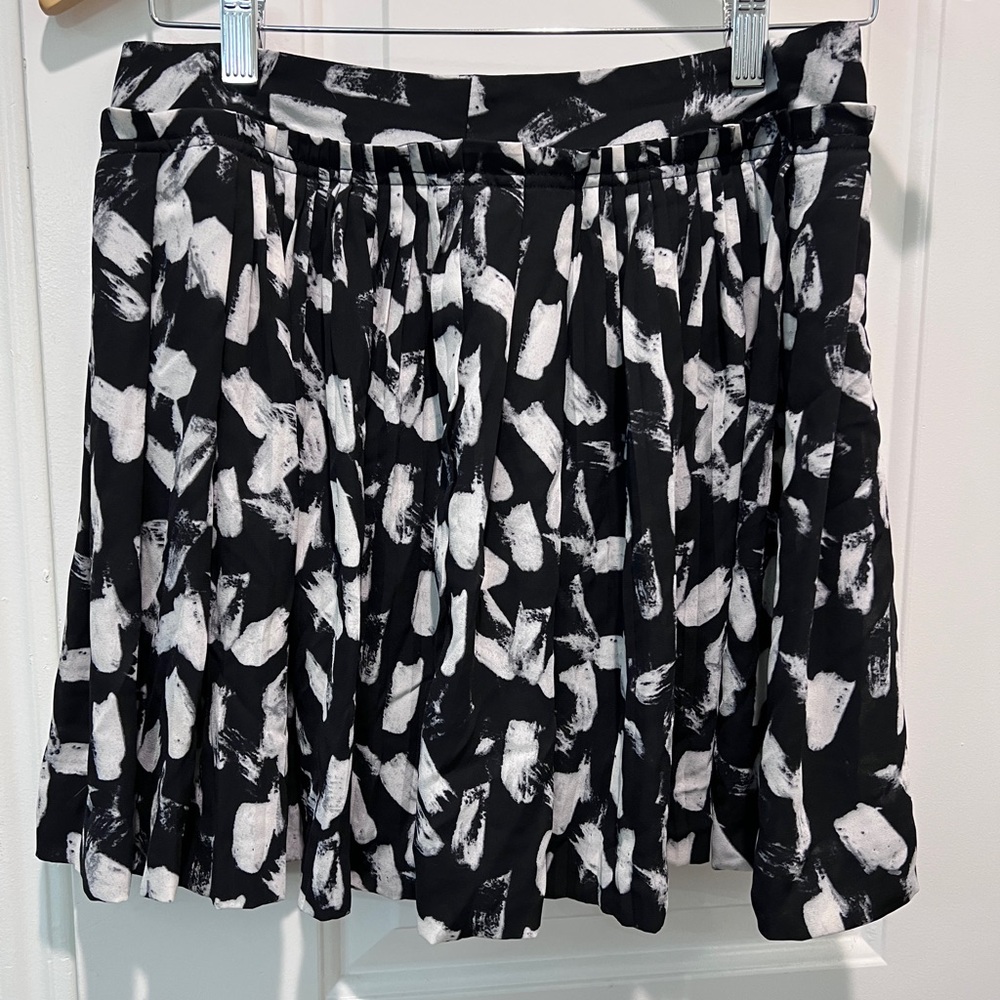 Banana Republic mini skirt size 4